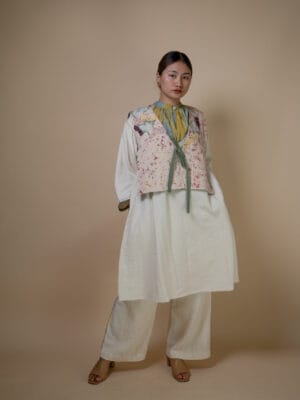 Meadows Unisex Reversible Bib