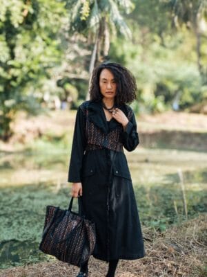 Handwoven Copenhagen Trench - Black Copper