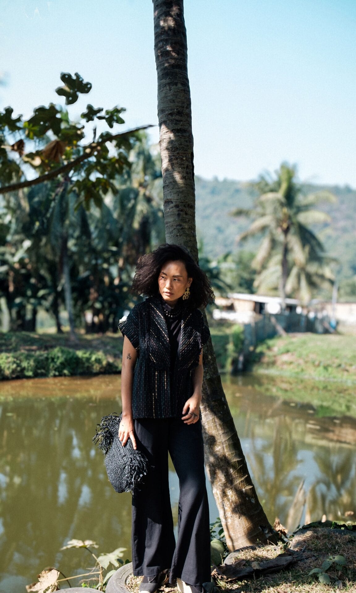 Handwoven Berlin Shawl Collar Top - Black Green - Image 2