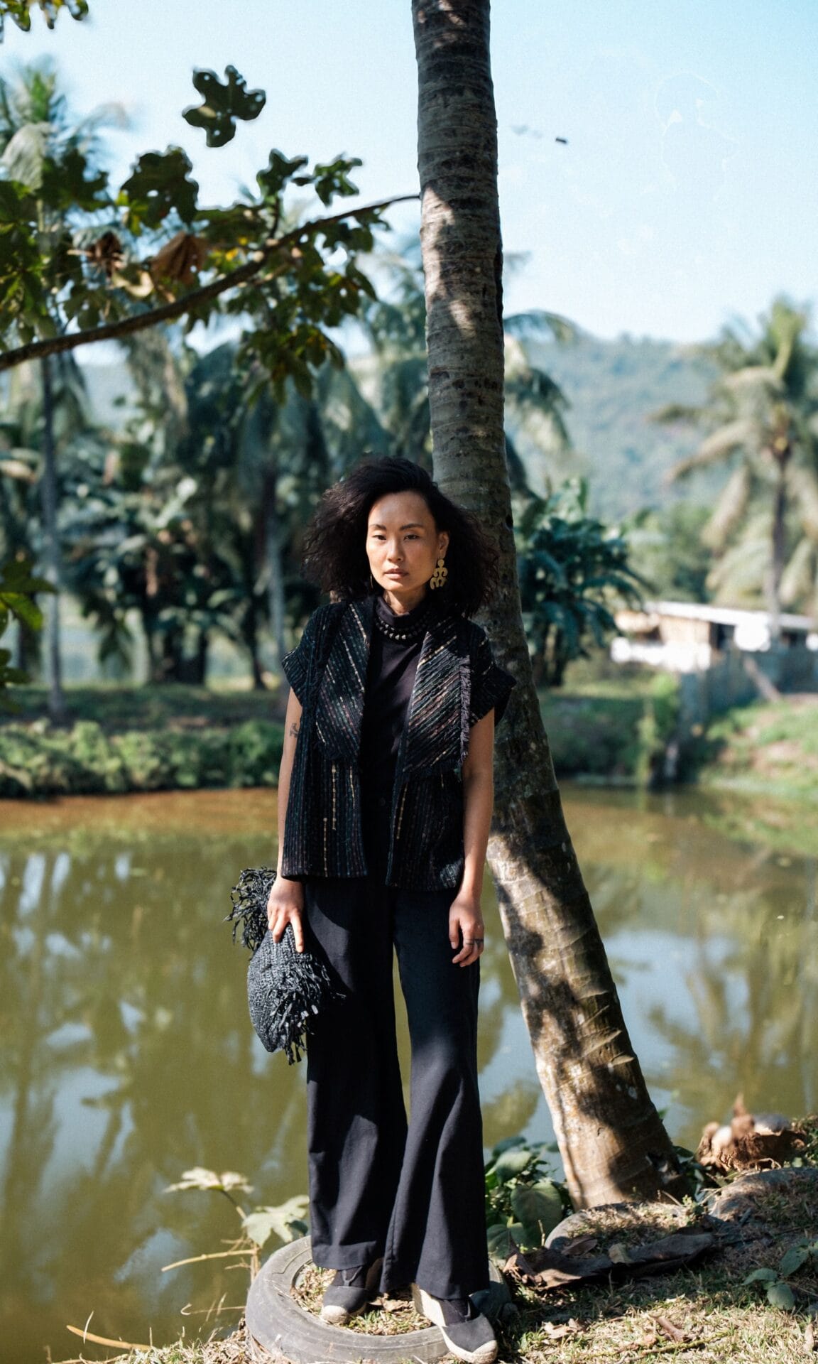 Handwoven Berlin Shawl Collar Top - Black Green - Image 3