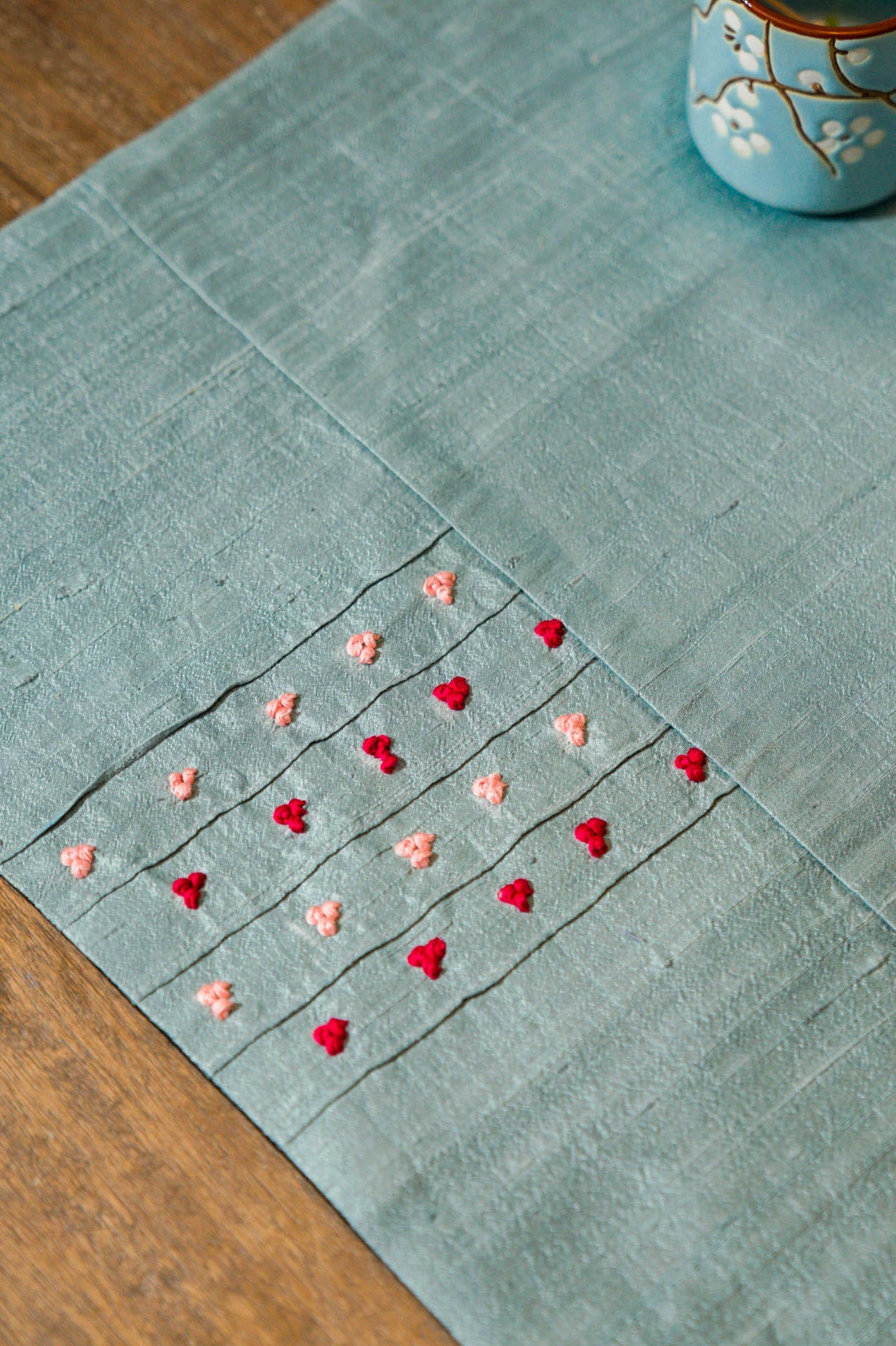 Nodus Handwoven Table Runner - Image 3