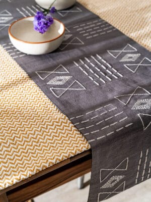 Reverberancela Hand wōven Table Runner