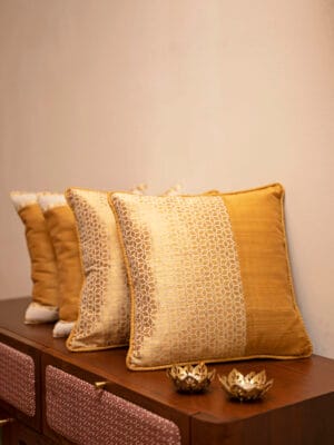 Aram Handwoven Cushion - 1 pc