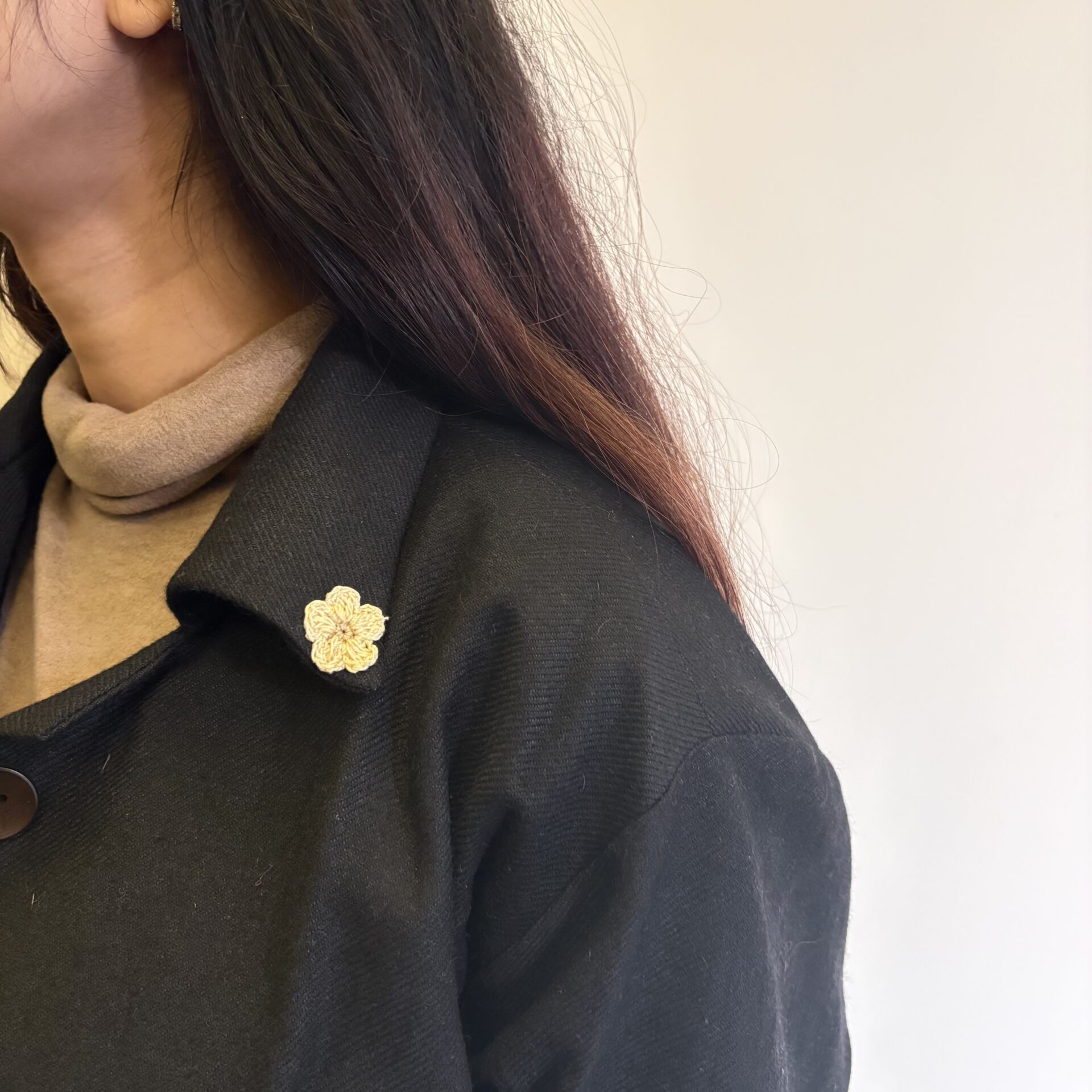 Noir Short Woollen Jacket - Image 4