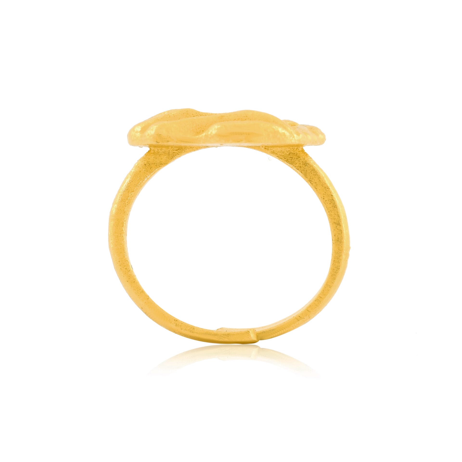 Oasis Shell Ring – 22KT Gold Plated Sea Shell Ring, Elegant Ocean-Inspired Jewelry, Premium Brass Alloy - Image 4