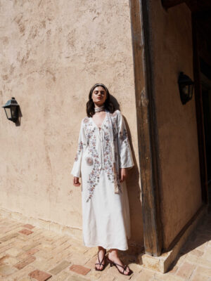 White textured paisley embroidered kaftan