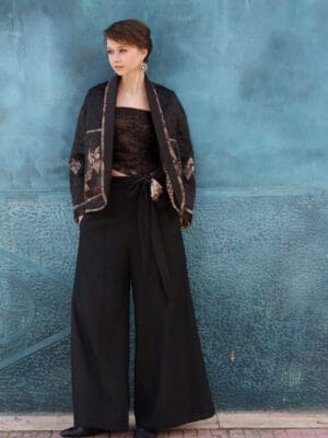 Black embroidered pleated pants