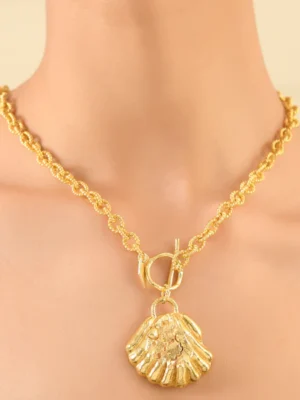 Handmade oasis shell necklace with 22KT gold plated carved sea shell pendant