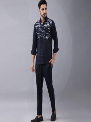 Abstract Placement printed shirt.