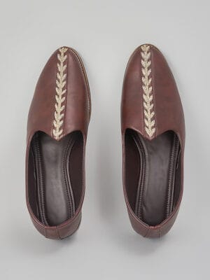 Brown Embroidered Juttis