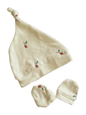 Pack of Red Olea Organic Mittens and Knotted hat set- Newborn-6 Months