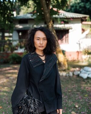 Handwoven Arrow collar shirt - Blac