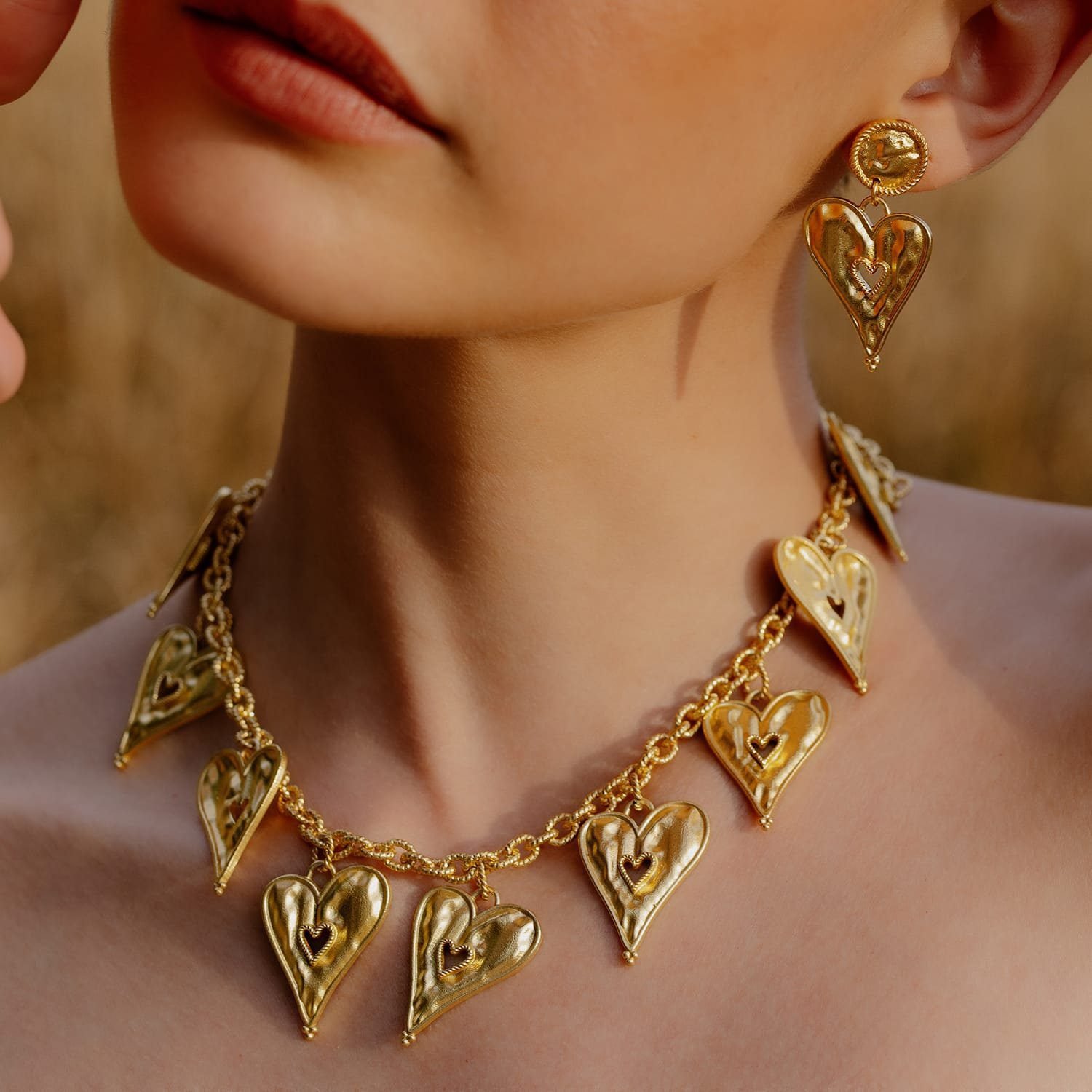 Romantic Rhapsody Heart Pendant Nec