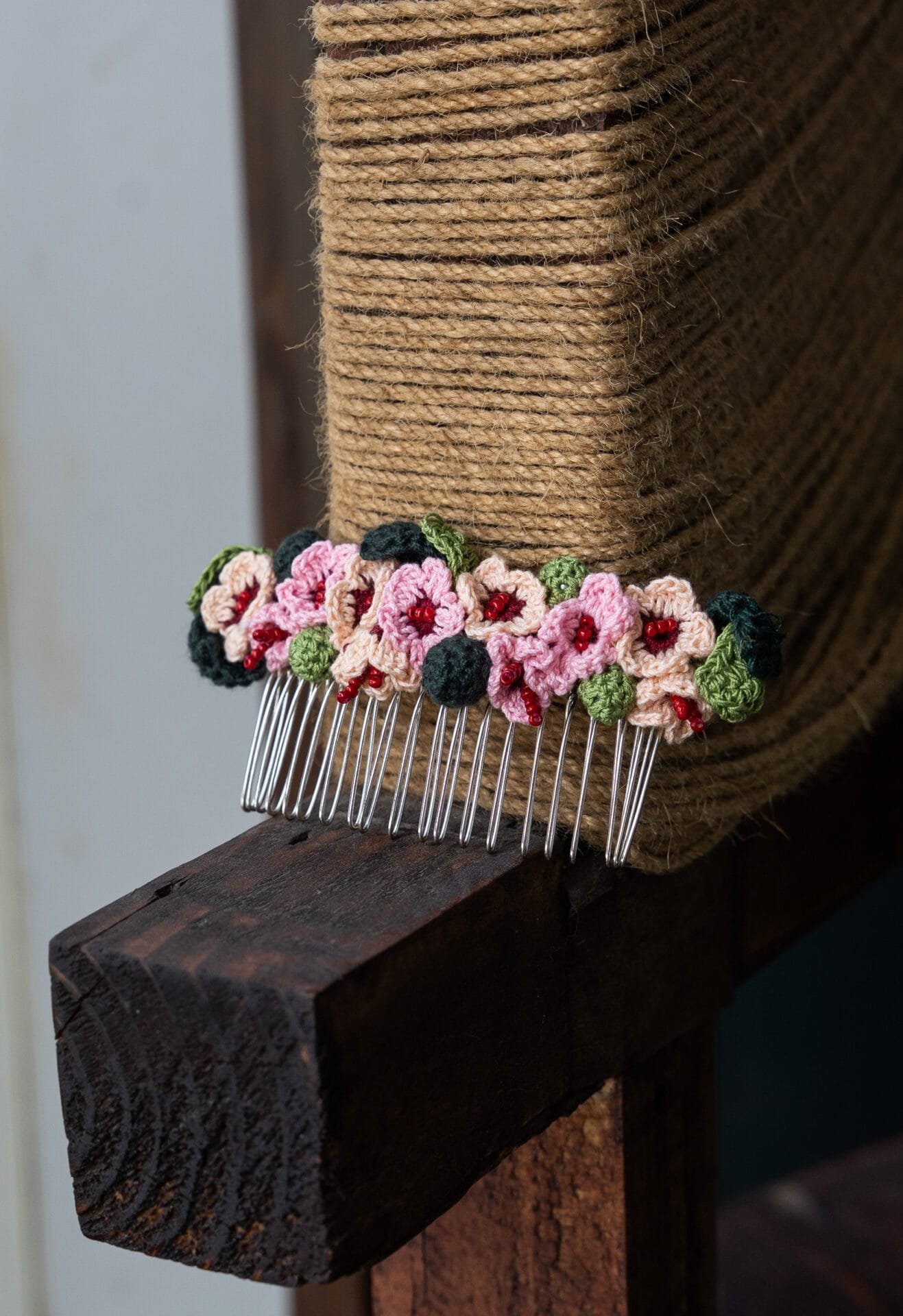 Pink and Peach Daisies Hair Comb