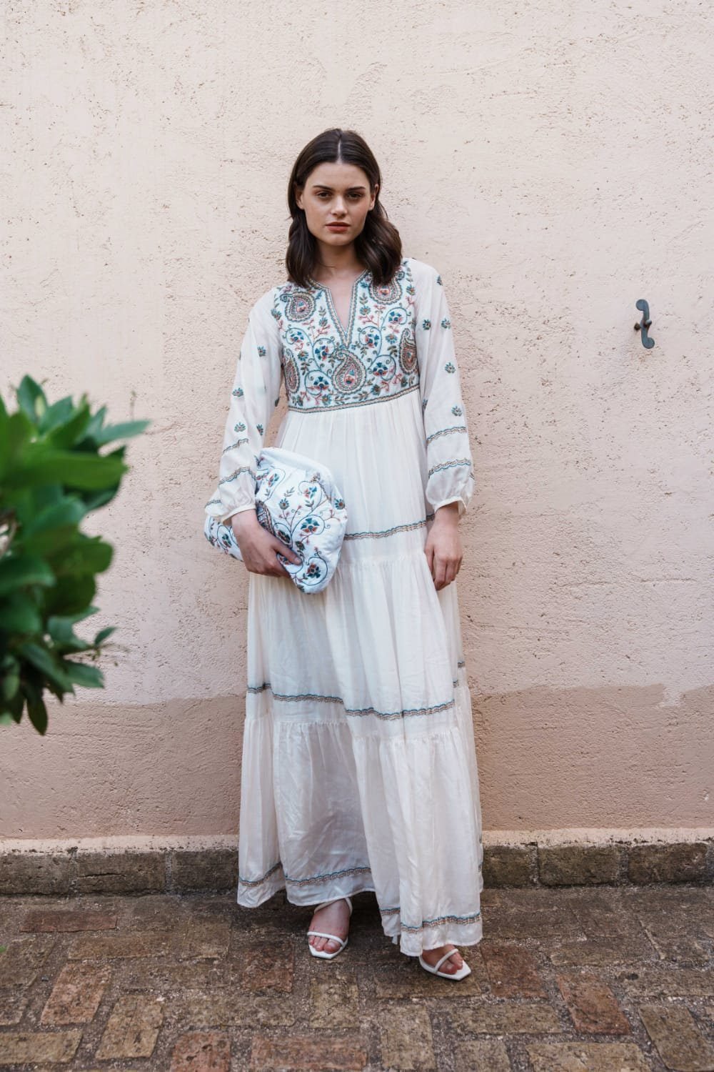 White mul paisley embroidered tiere