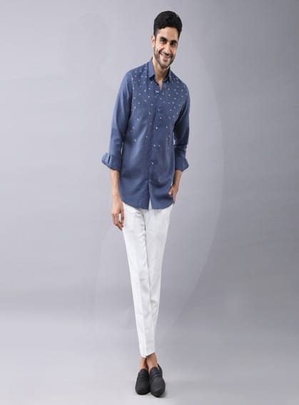 Animal Placement printed shirt.